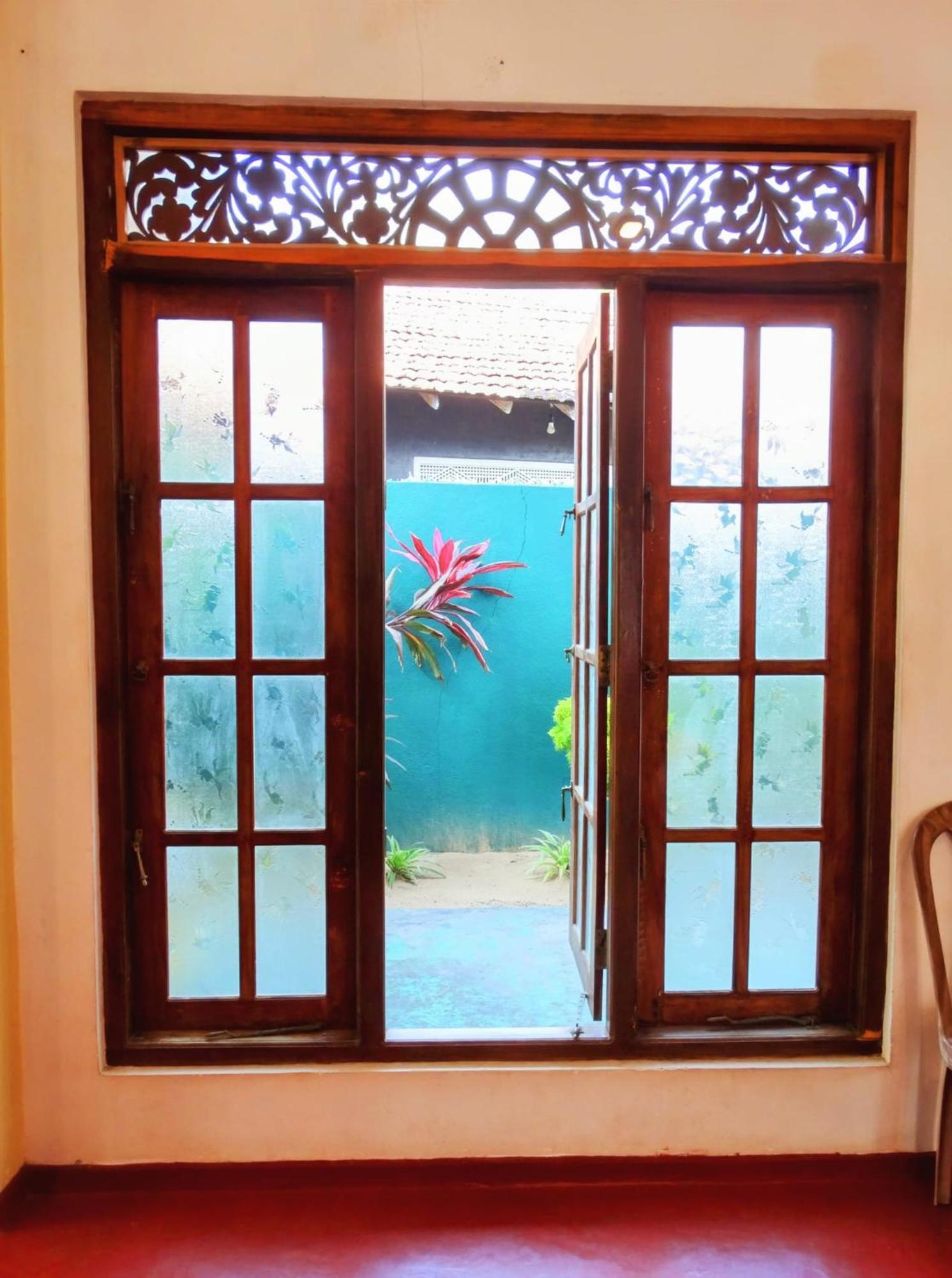 Private Beach House In Mirissa Luaran gambar