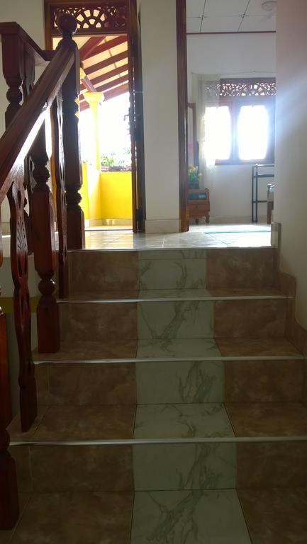 Private Beach House In Mirissa Luaran gambar